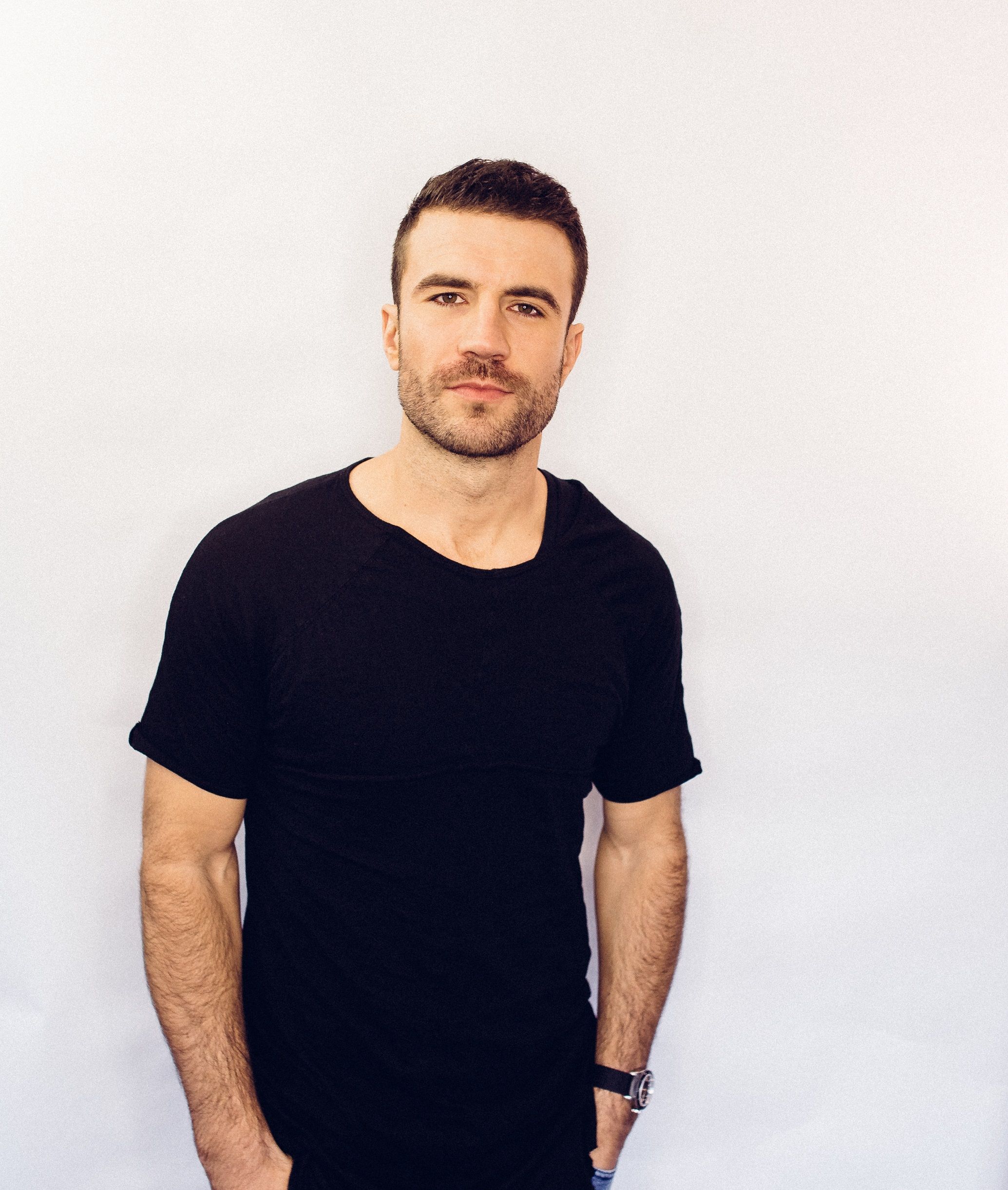 SAM HUNT ANNOUNCES HEADLINING 15 IN A 30 TOUR WITH MAREN MORRIS, CHRIS JANSON AND RYAN FOLLESE