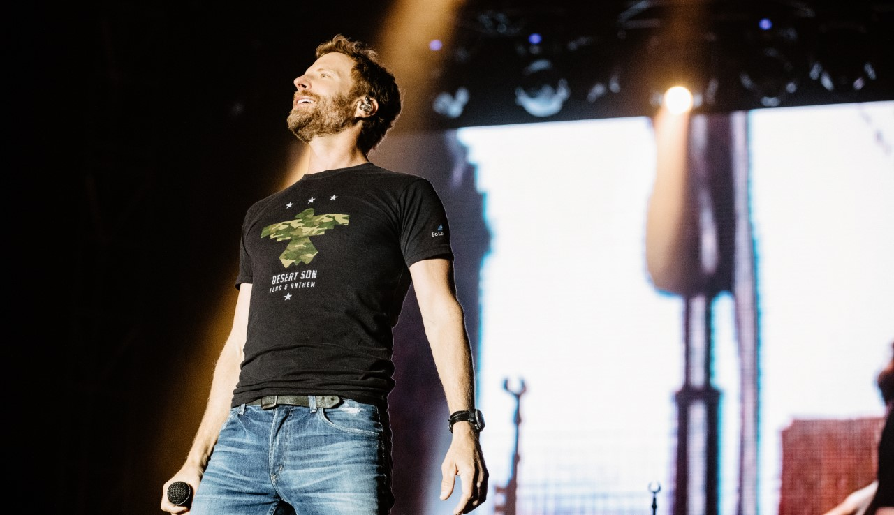 DIERKS BENTLEY’S FLAG & ANTHEM DESERT SON COLLECTION RELEASES LIMITED EDITION T-SHIRT TO BENEFIT FOLDS OF HONOR