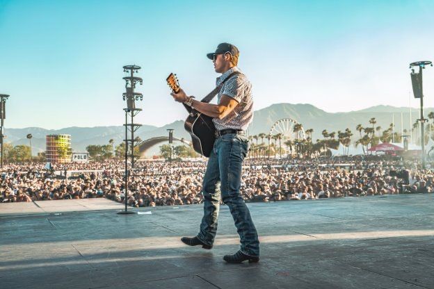 Parker McCollum Puts on Show-Stopping Performance During Stagecoach 2023 Debut 
