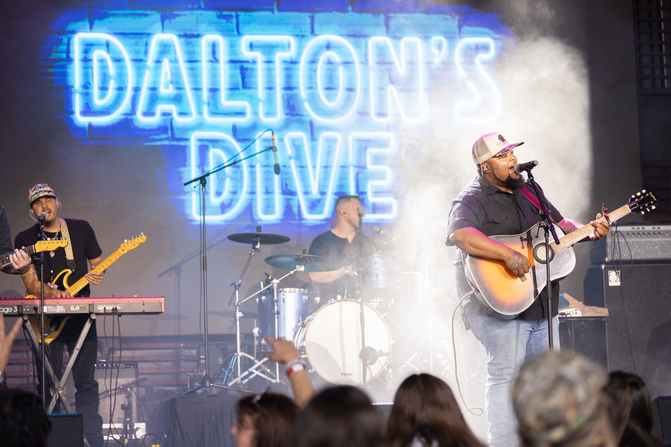 UMG NASHVILLE TAKEOVER AT SKYDECK ON BROADWAY HEATS UP WITH DAY TWO OF LIVE PERFORMANCES AND EXCLUSIVE FAN EVENTS