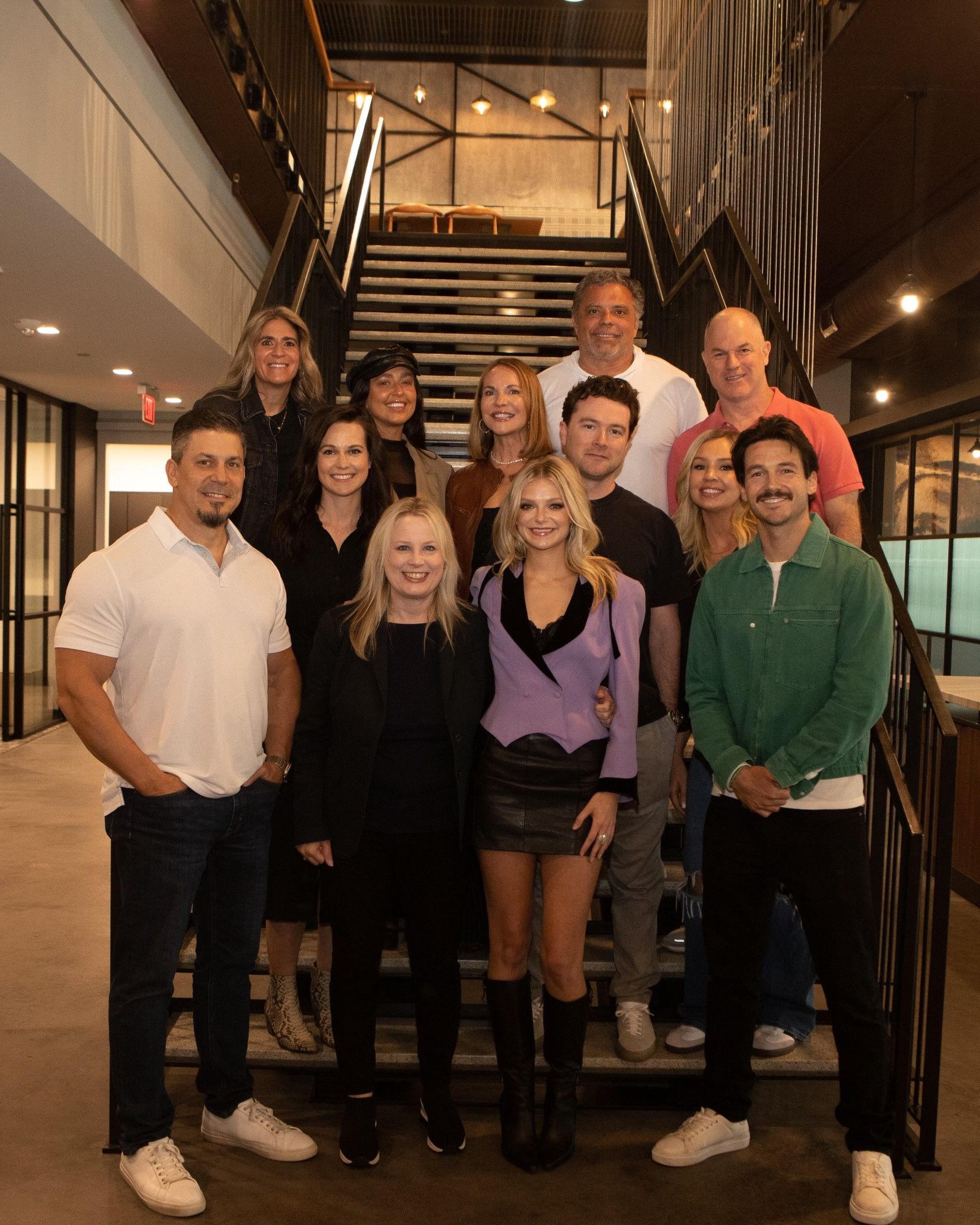 Singer-Songwriter and Rising Country Star Carter Faith Signs with Universal Music Group Nashville