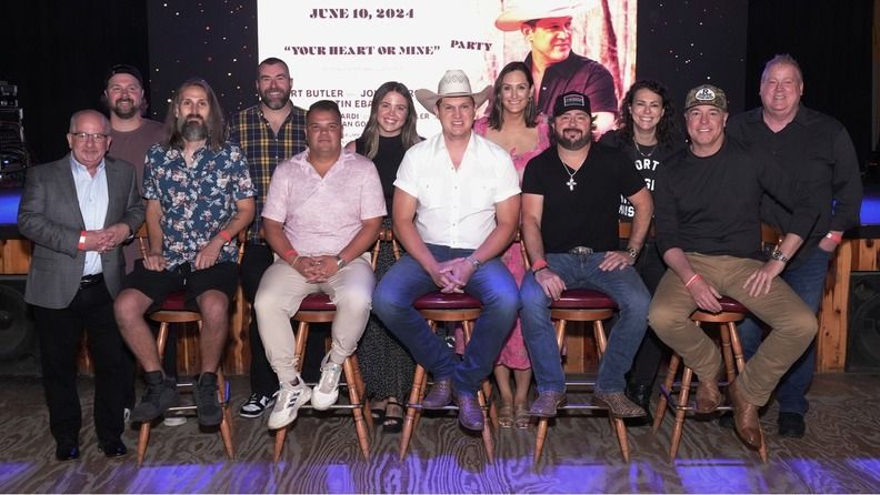 BMI’S JON PARDI TAKES OVER NASHVILLE PALACE FOR “YOUR HEART OR MINE” NO. 1 PARTY
