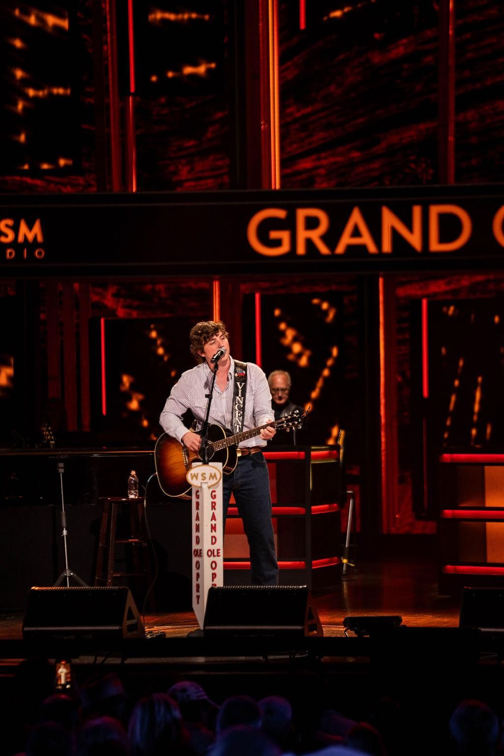 VINCENT MASON STEPS INTO THE FAMED CIRCLE FOR HIS GRAND OLE OPRY DEBUT