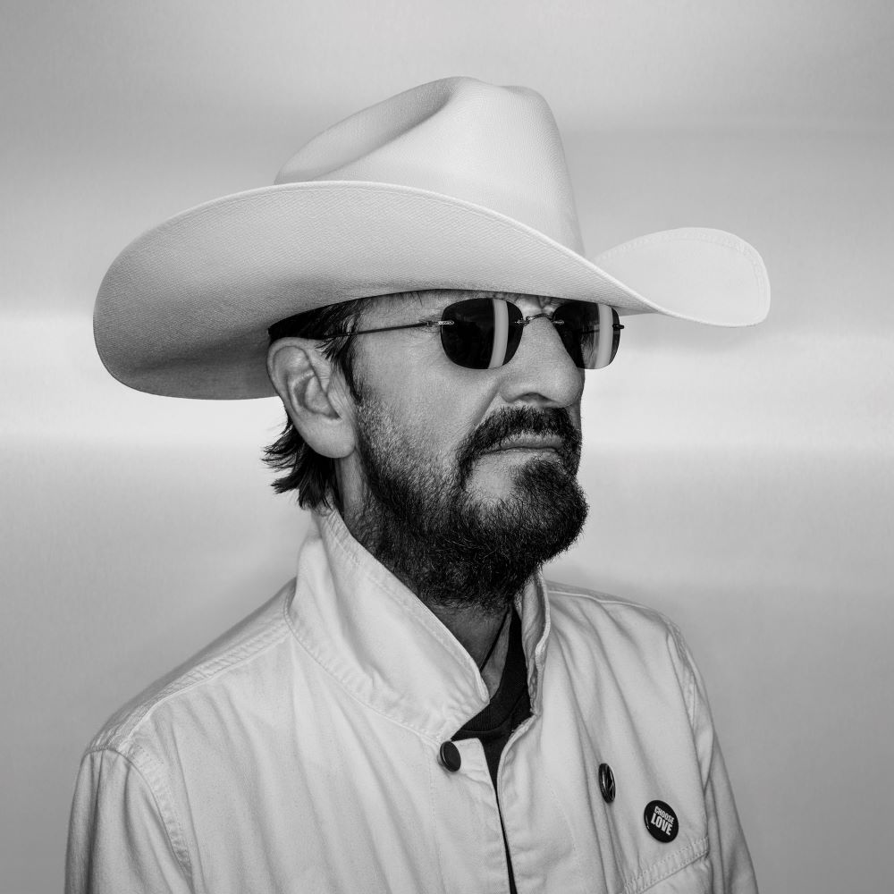 Ringo Starr to Release New Country Album LOOK UP on January 10 | Album Produced and Co-written by T Bone Burnett