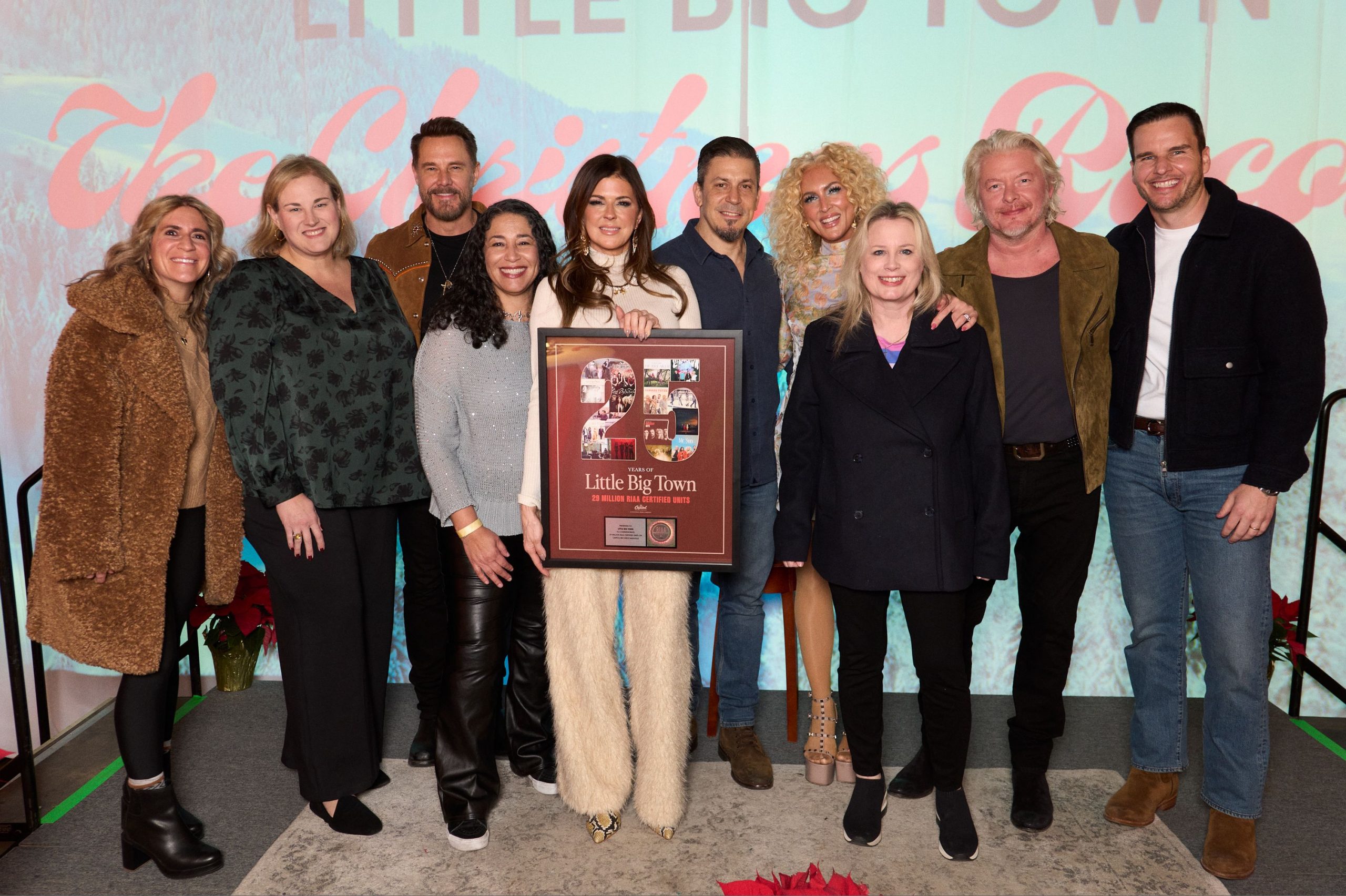 LITTLE BIG TOWN RECEIVES SPECIAL PLAQUE DURING NASHVILLE HOMECOMING SHOW AT BRIDGESTONE ARENA